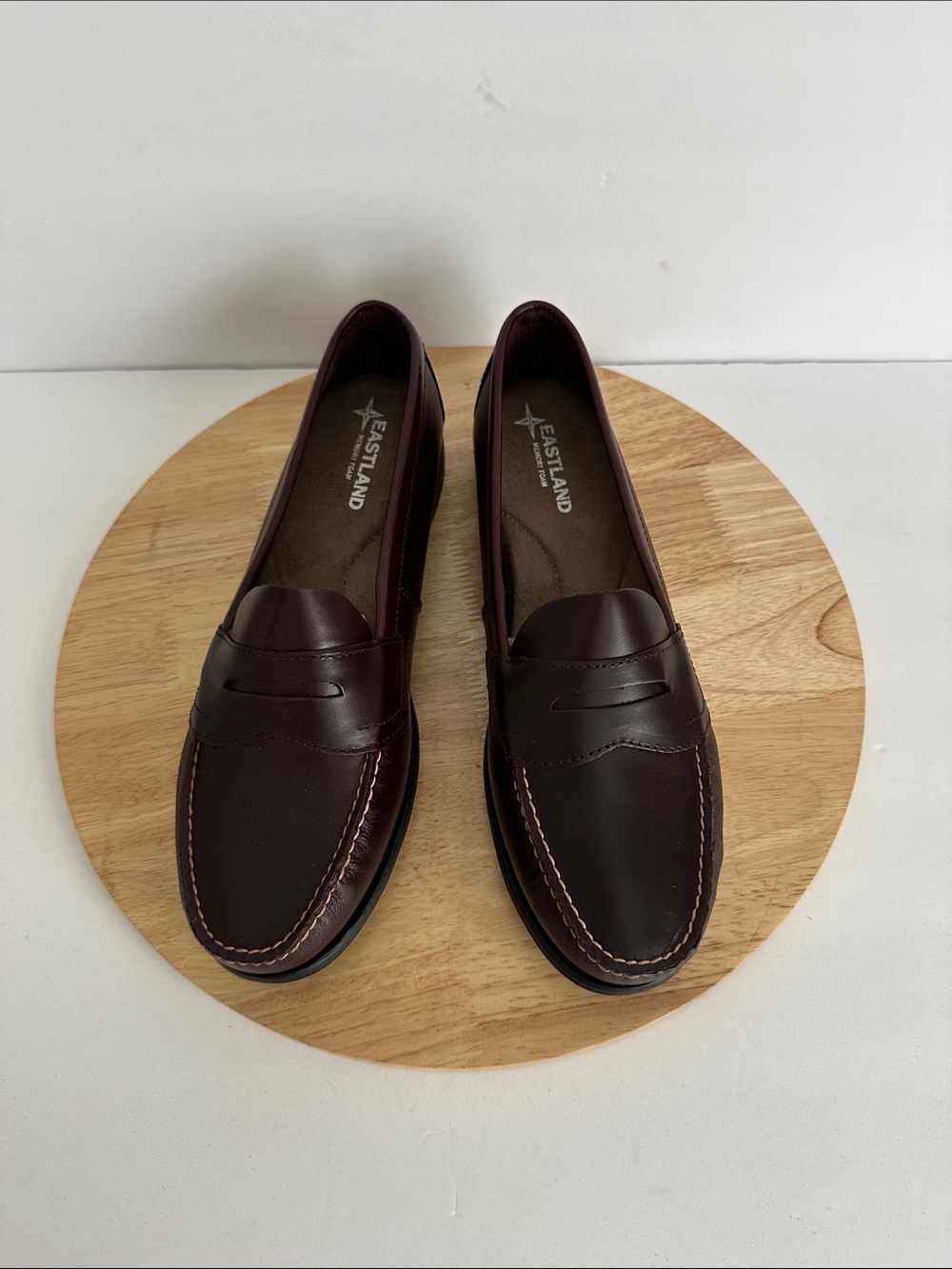 Eastland® Classic II Womens Leather Loafers